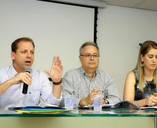 Em coletiva na manhã desta quarta-feira (30), a Secretaria da Saúde confirmou que enviou reforço de doses de vacinas contra a febre amarela a todas as 22 Regionais de Saúde do Paraná. 