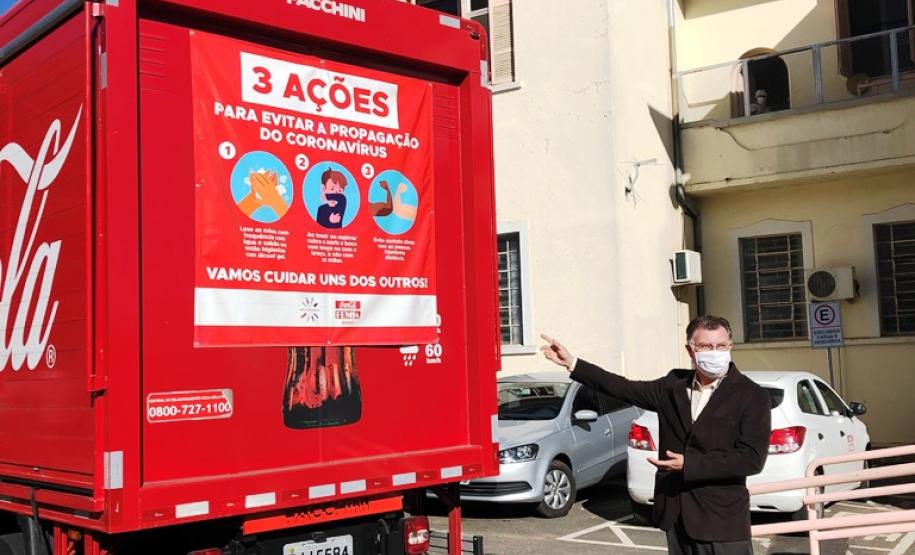 Hospital do Trabalhador recebe 24 mil garrafas de água