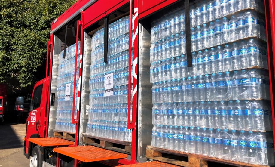 Hospital do Trabalhador recebe 24 mil garrafas de água
