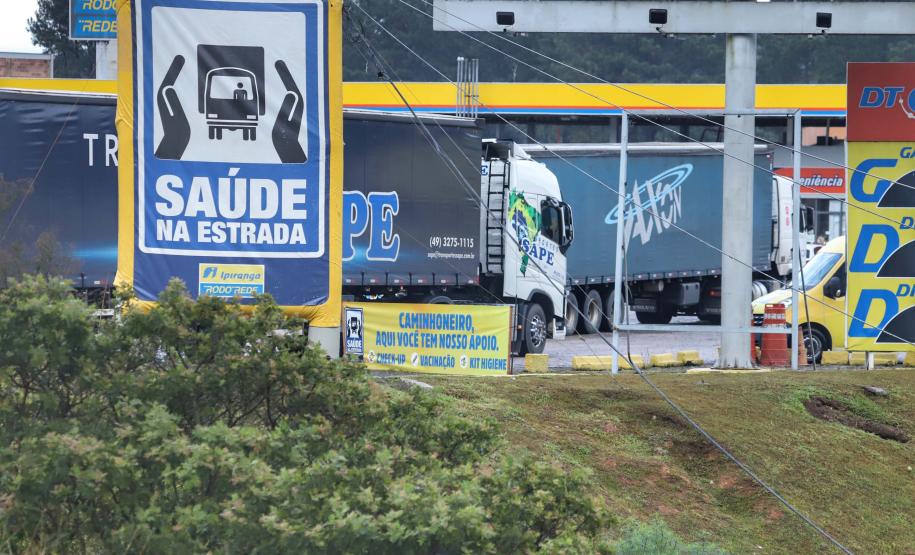 Paraná faz “blitz da saúde” para cuidar dos caminhoneiros