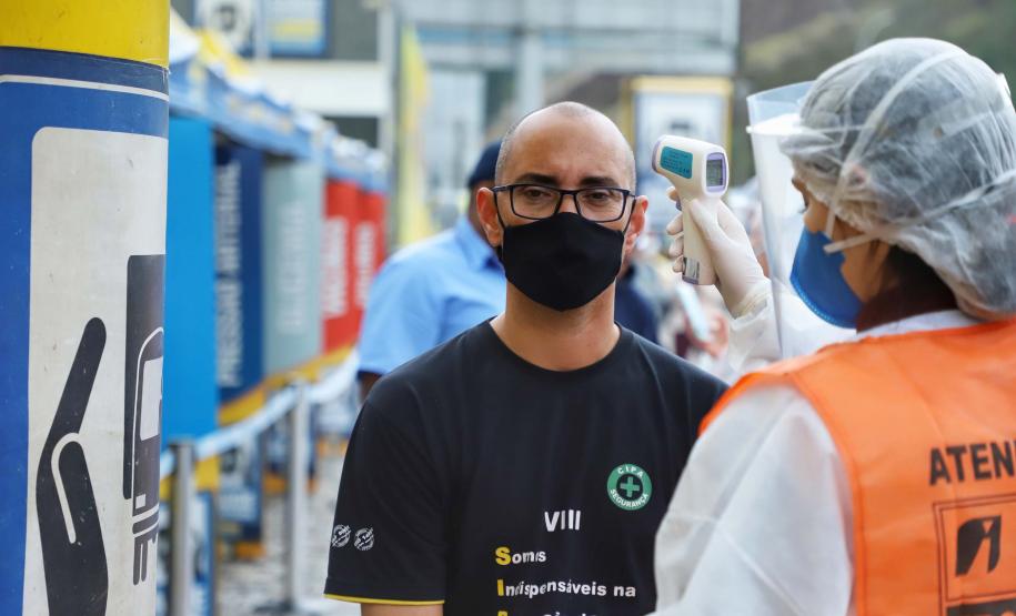 Paraná faz “blitz da saúde” para cuidar dos caminhoneiros