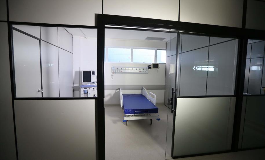 Governador entrega 1ª fase do Hospital Regional de Guarapuava