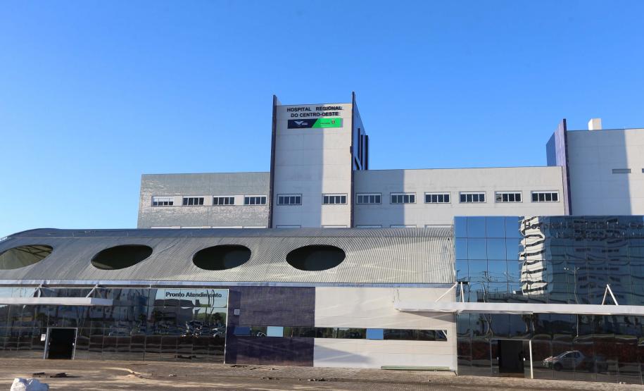 Governador entrega 1ª fase do Hospital Regional de Guarapuava