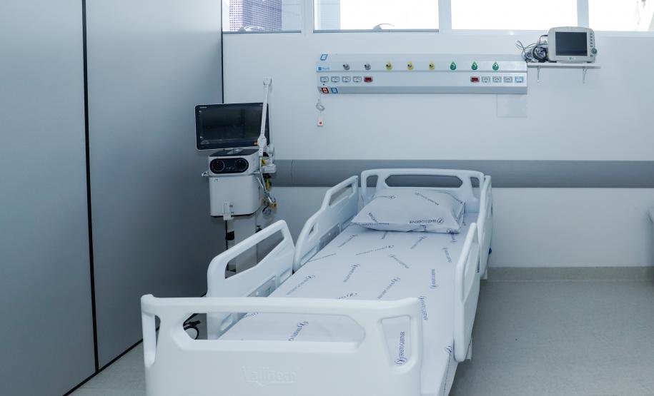 Governador entrega 1ª fase do Hospital Regional de Guarapuava