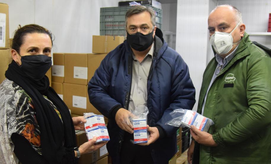 Paraná recebe quase 100 mil ampolas de medicamentos para entubação