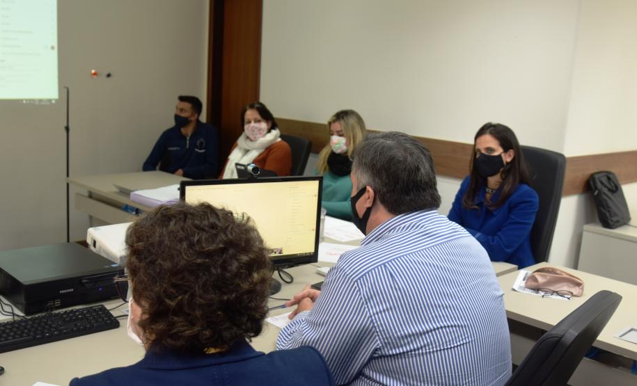 Vigilância Sanitária do Paraná apresenta propostas para agilizar o licenciamento de estabelecimentos e prestadores de serviços