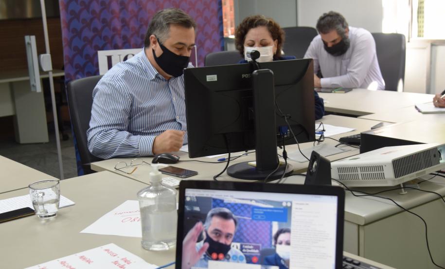 Vigilância Sanitária do Paraná apresenta propostas para agilizar o licenciamento de estabelecimentos e prestadores de serviços