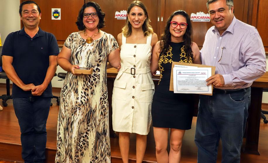 O município de Apucarana formou ontem (24) a segunda turma de Residência Multiprofissional, atividade de pós-graduação em Saúde Pública que a Autarquia Municipal de Saúde oferece desde 2016.