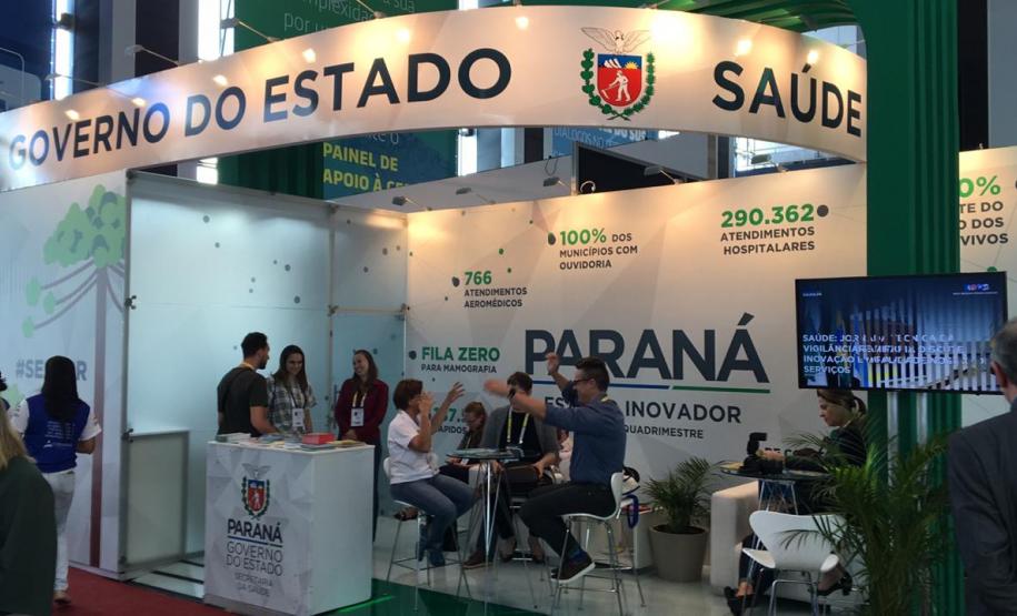 Estande da Sesa no CONASEMS auxilia prefeitos e secretários municipais de saúde A Secretaria de Estado da Saúde montou um estande no Congresso Nacional de Secretarias Municipais da Saúde (Conasems), que acontece em Brasília, até esta sexta-feira (5). “Estamos à disposição também de prefeitos e secretários para uma conversa, facilitando o acesso para o atendimento das demandas”, ressaltou o secretário Beto Preto.