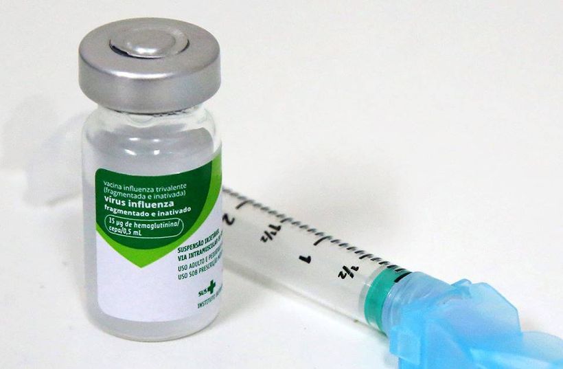 Dose de vacina contra a influenza