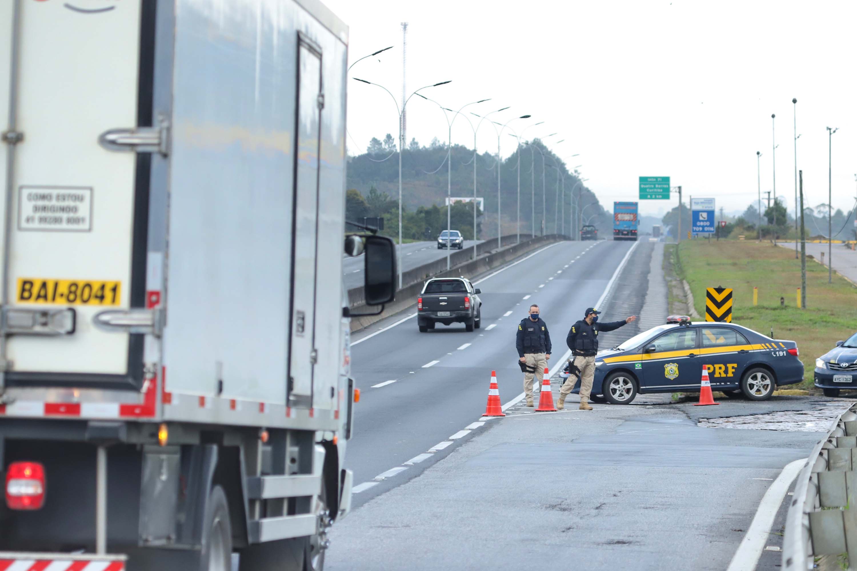 Paraná faz “blitz da saúde” para cuidar dos caminhoneiros