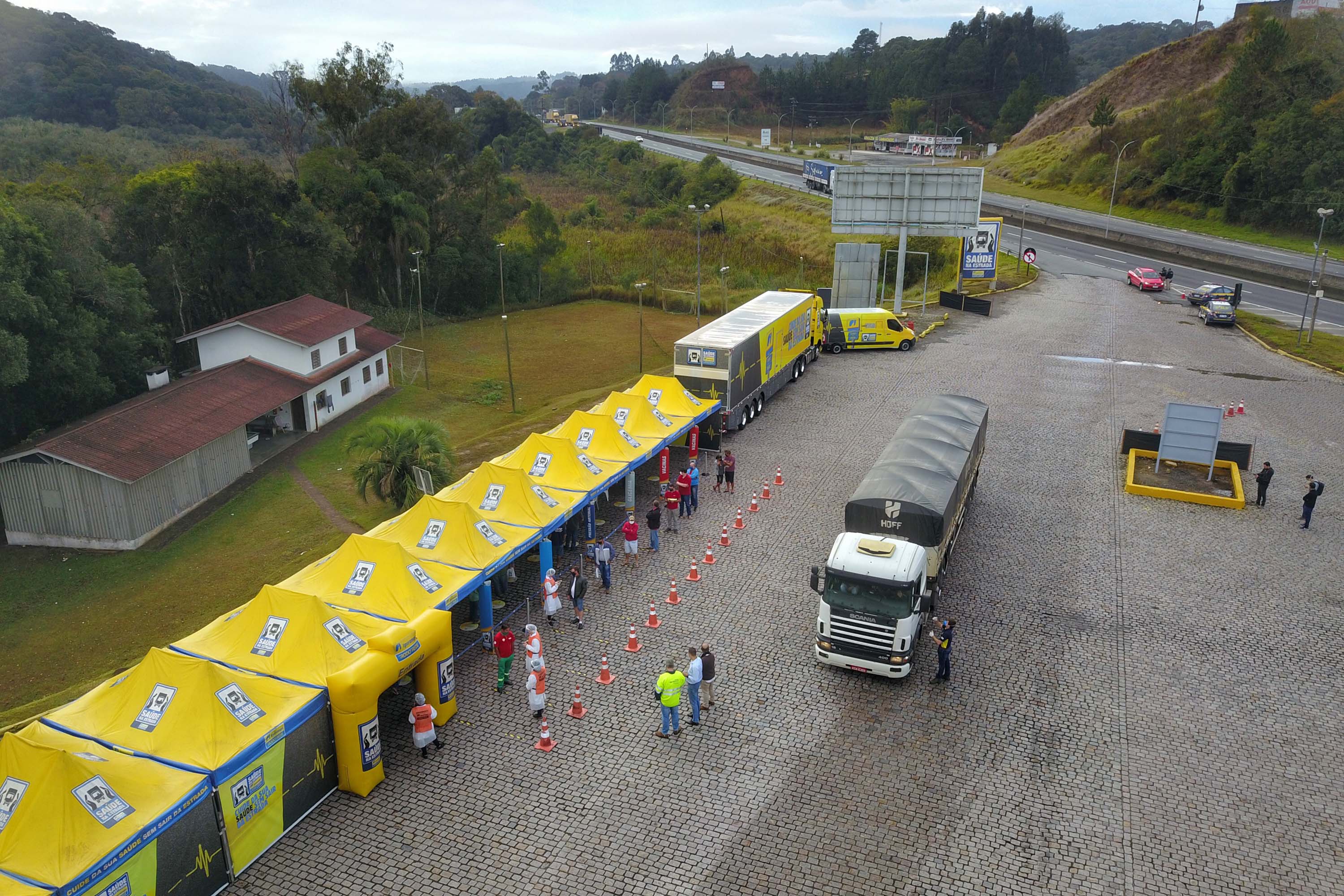 Paraná faz “blitz da saúde” para cuidar dos caminhoneiros