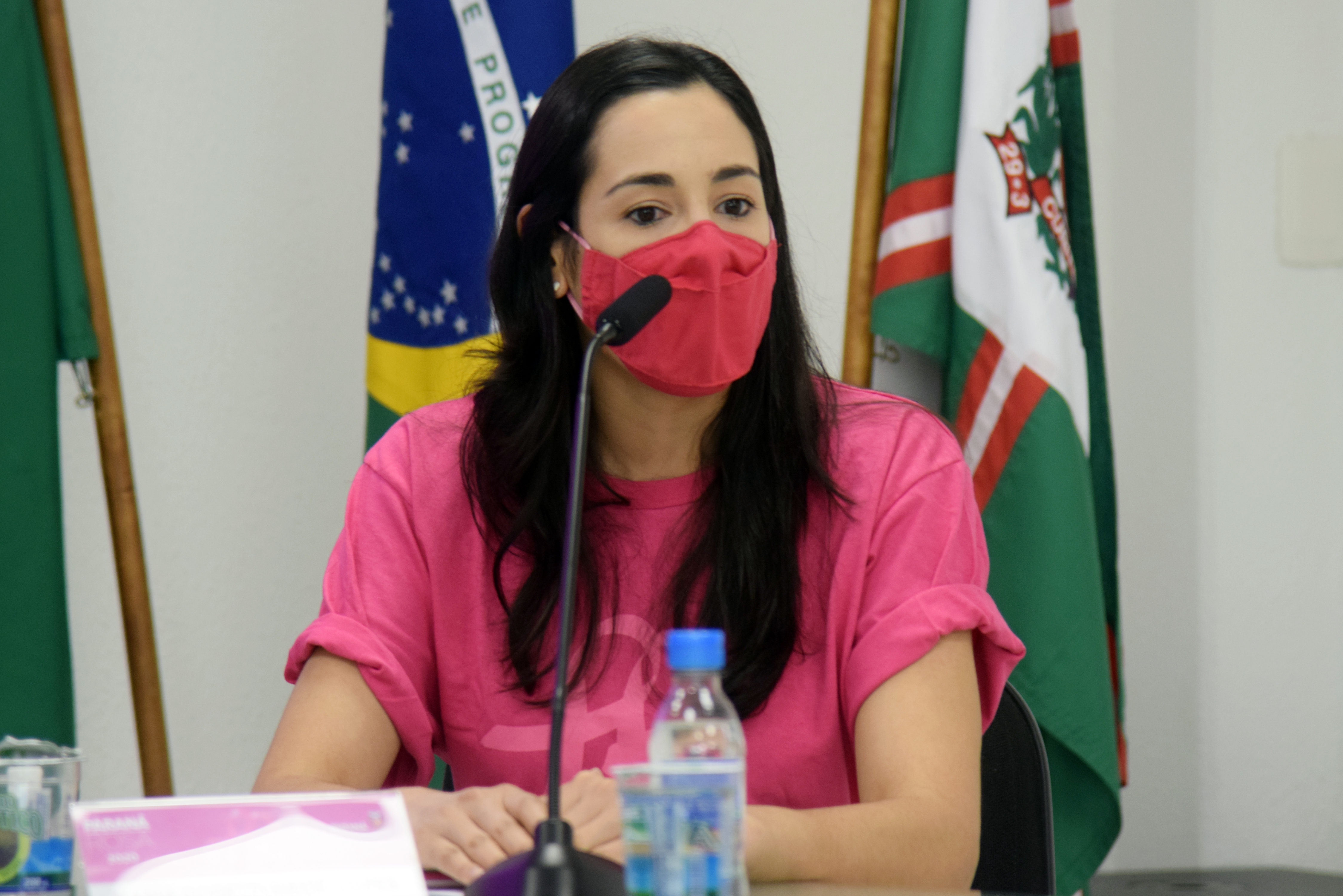 Paraná Rosa alerta sobre a importância do cuidado com a saúde da mulher