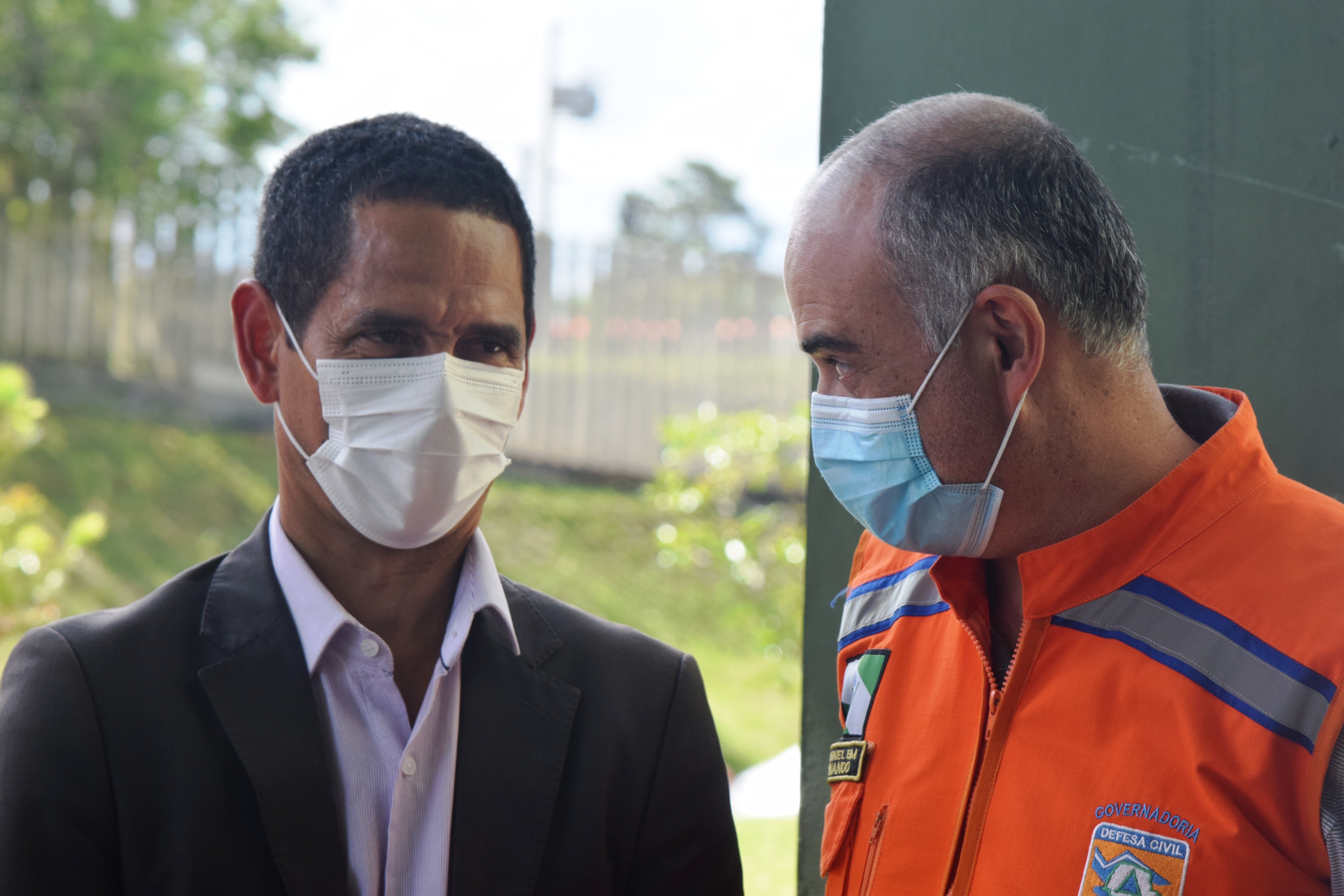 Paraná começa a distribuição de 2,2 milhões de itens para a vacinação da Covid-19