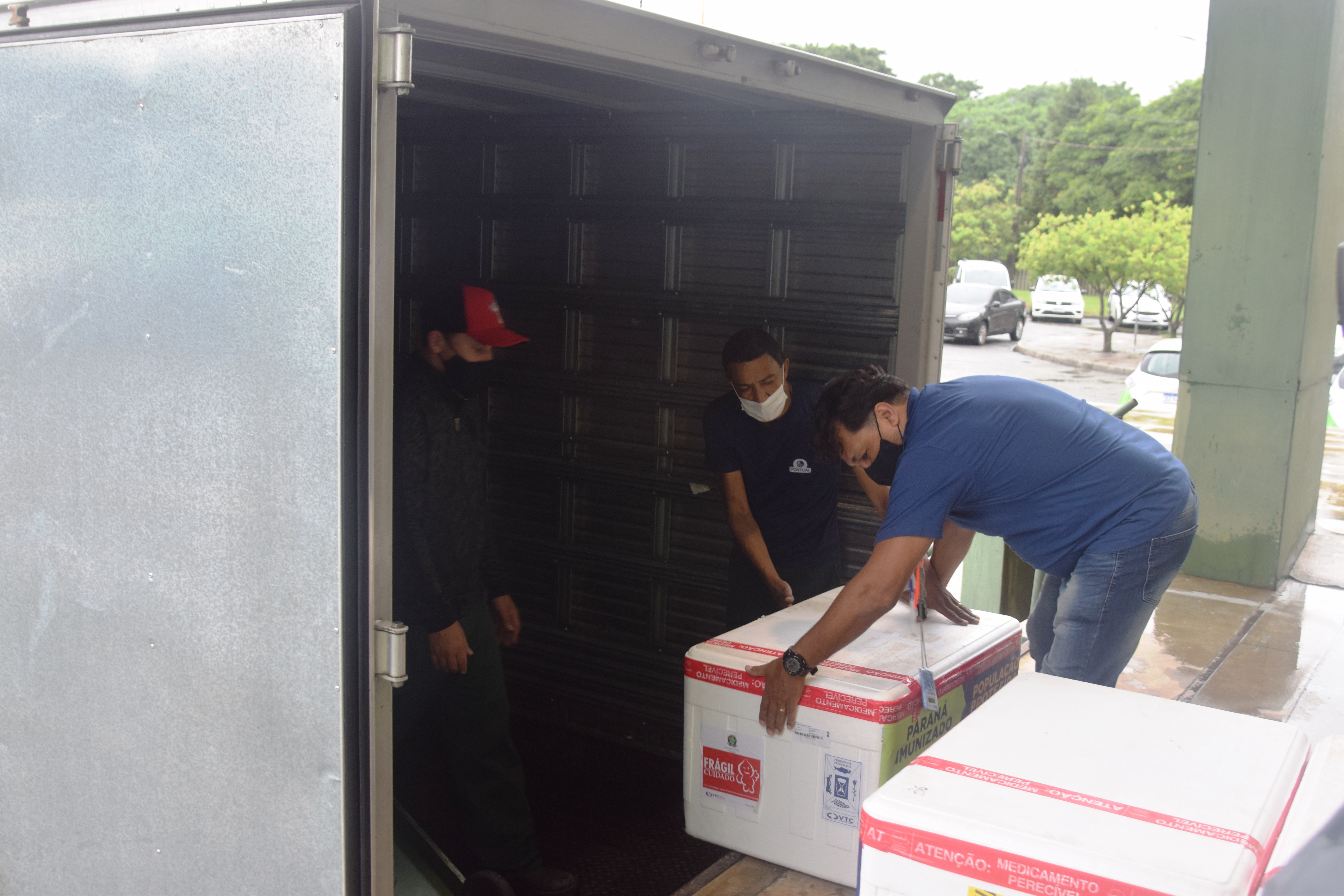 Agilidade das equipes da Saúde garante entrega a todos os municípios do Paraná