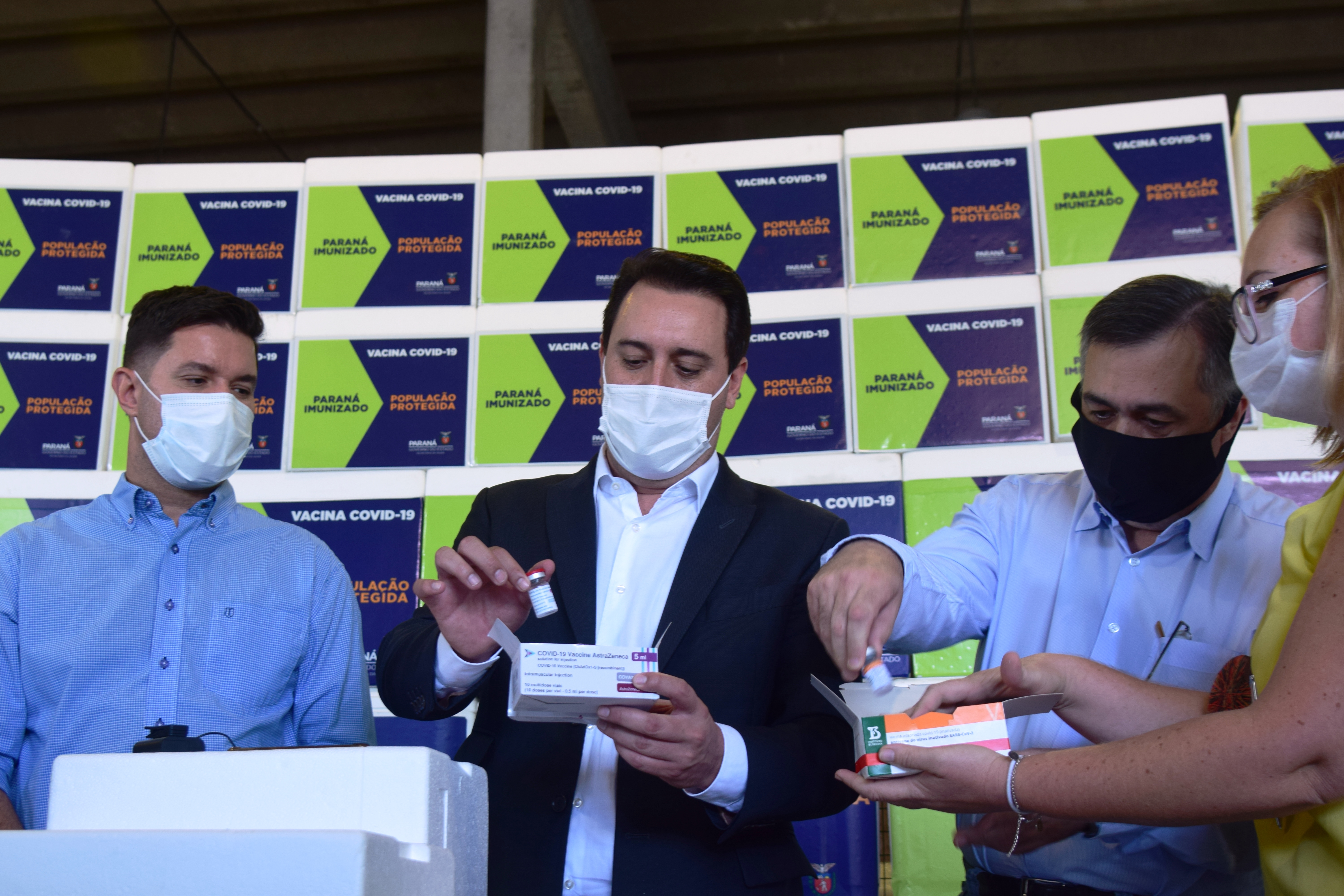 A ideia é incentivar ainda mais a imunização, valorizar a sua importância na luta contra a pandemia, e acelerar a aplicação em cidades que têm mais dificuldades de operacionalizar o Plano Estadual de Vacinação contra a Covid-19.