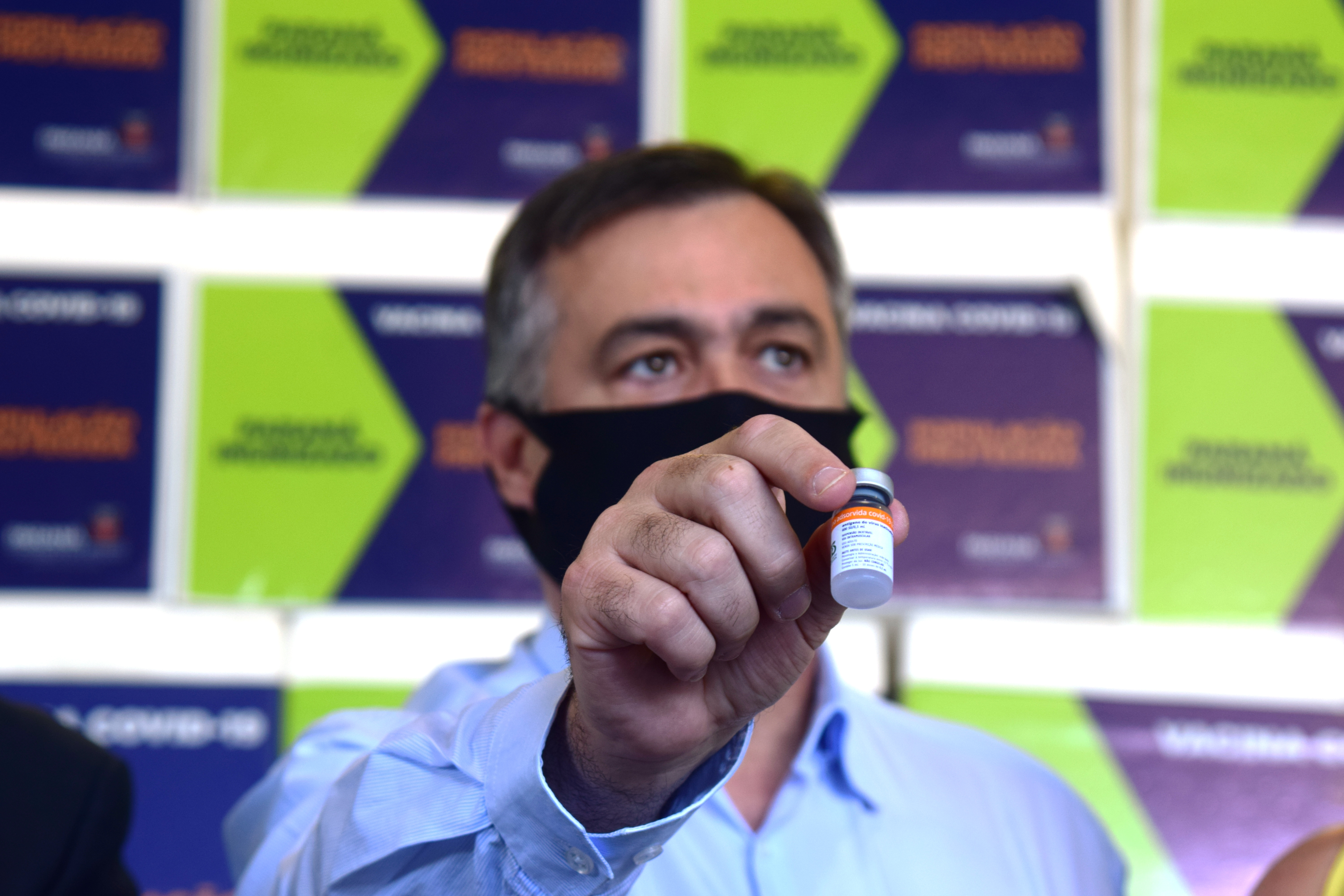 A ideia é incentivar ainda mais a imunização, valorizar a sua importância na luta contra a pandemia, e acelerar a aplicação em cidades que têm mais dificuldades de operacionalizar o Plano Estadual de Vacinação contra a Covid-19.