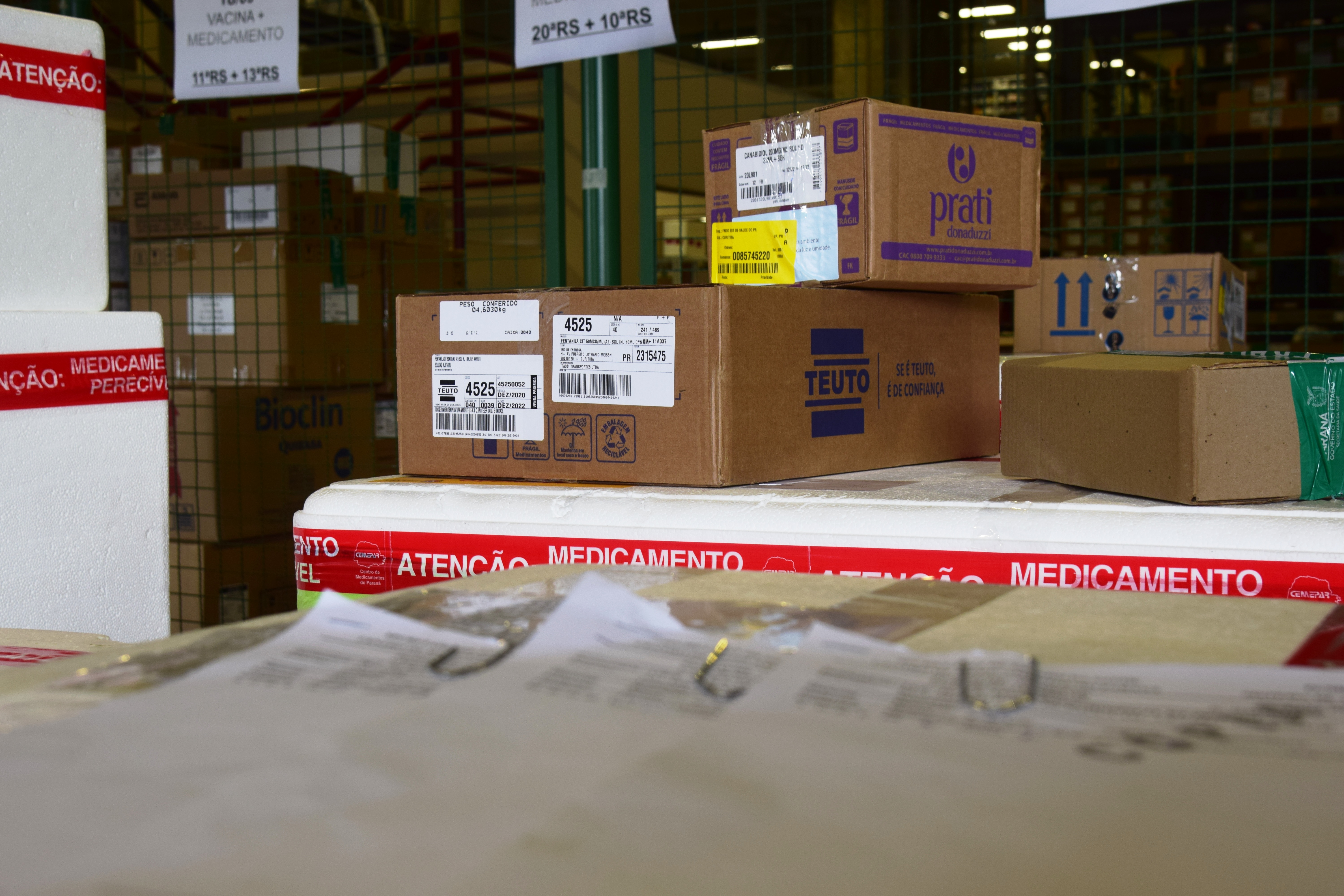 Saúde distribui medicamentos de kit de intubação para 31 hospitais do Paraná