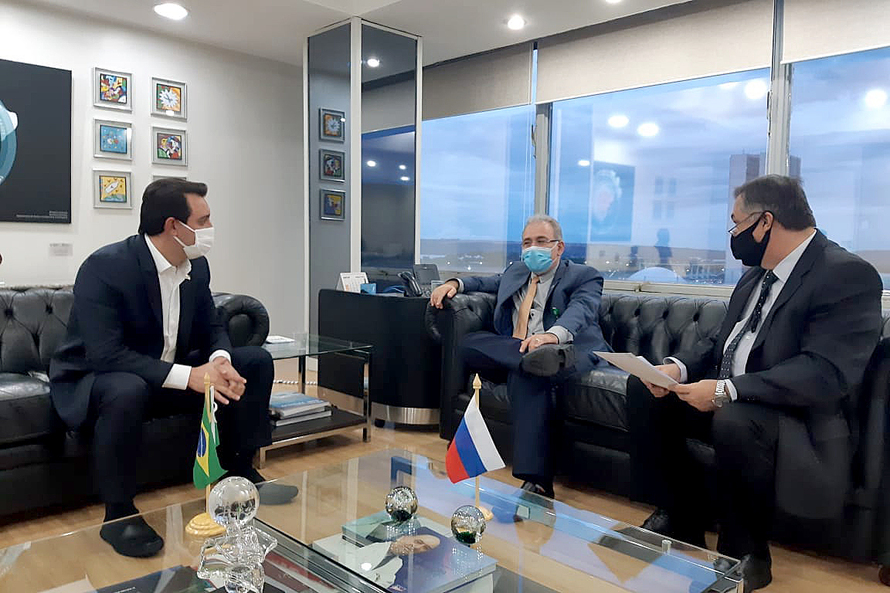 O governador Carlos Massa Ratinho Junior e o secretário de Saúde Beto Preto se reuniram com o ministro da Saúde, Marcelo Queiroga, nesta terça-feira (6) em Brasília.