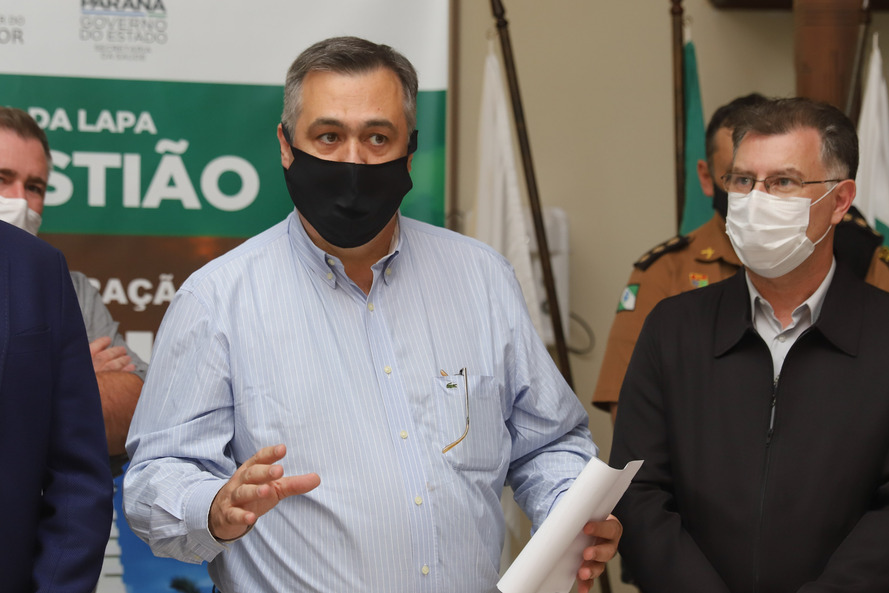 O governador Carlos Massa Ratinho Junior visita nesta quarta-feira (14) o Hospital Regional São Sebastião, na Lapa. A Secretaria de Estado da Saúde disponibiliza seis leitos de UTI no hospital. A unidade já conta com 40 leitos de enfermaria na estratégia de combate à Covid-19.
