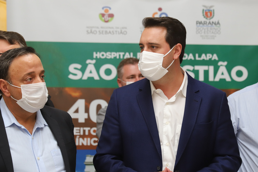 O governador Carlos Massa Ratinho Junior visita nesta quarta-feira (14) o Hospital Regional São Sebastião, na Lapa. A Secretaria de Estado da Saúde disponibiliza seis leitos de UTI no hospital. A unidade já conta com 40 leitos de enfermaria na estratégia de combate à Covid-19.