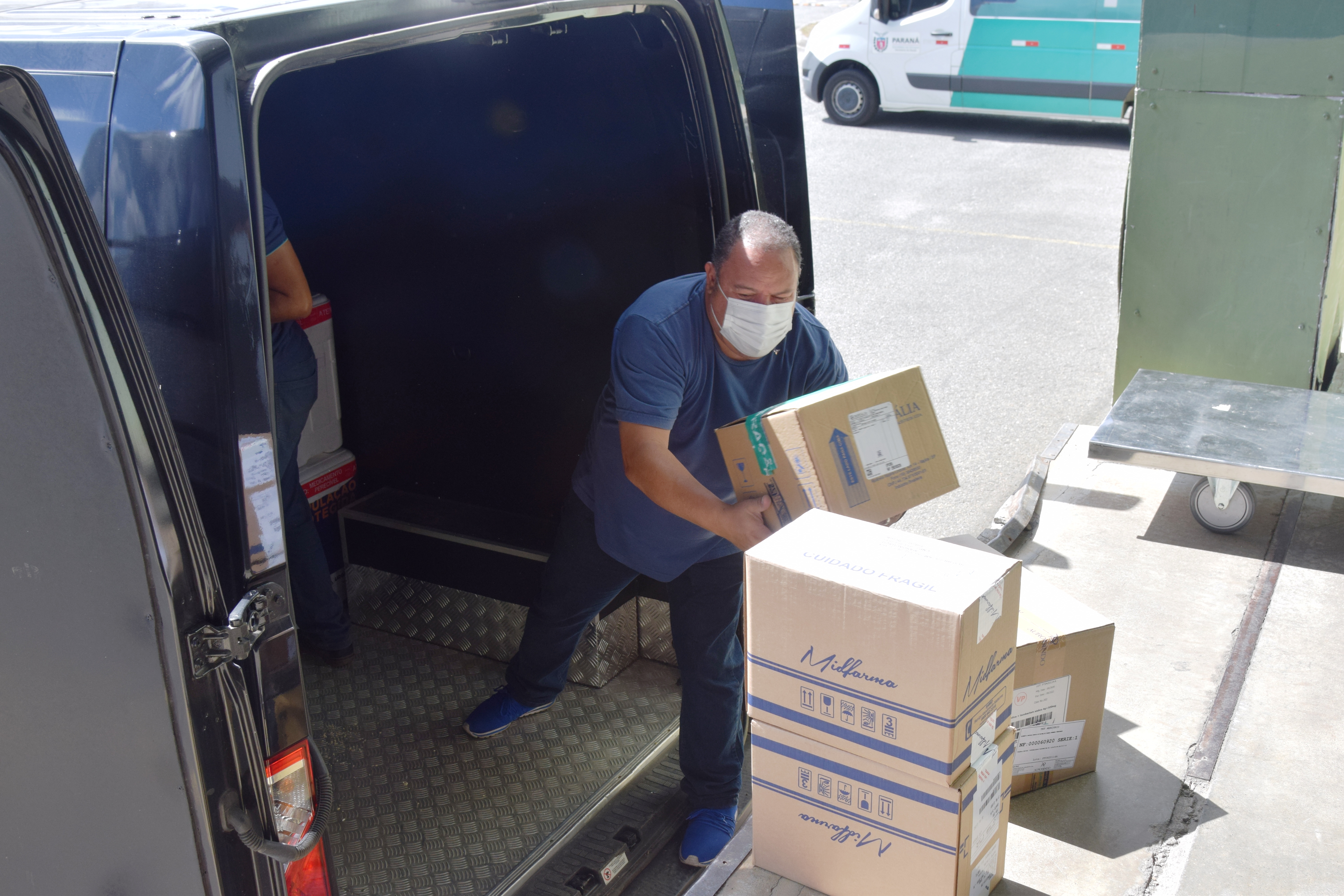 Estado distribui mais 205 mil vacinas contra a Covid-19; veja divisão por regional