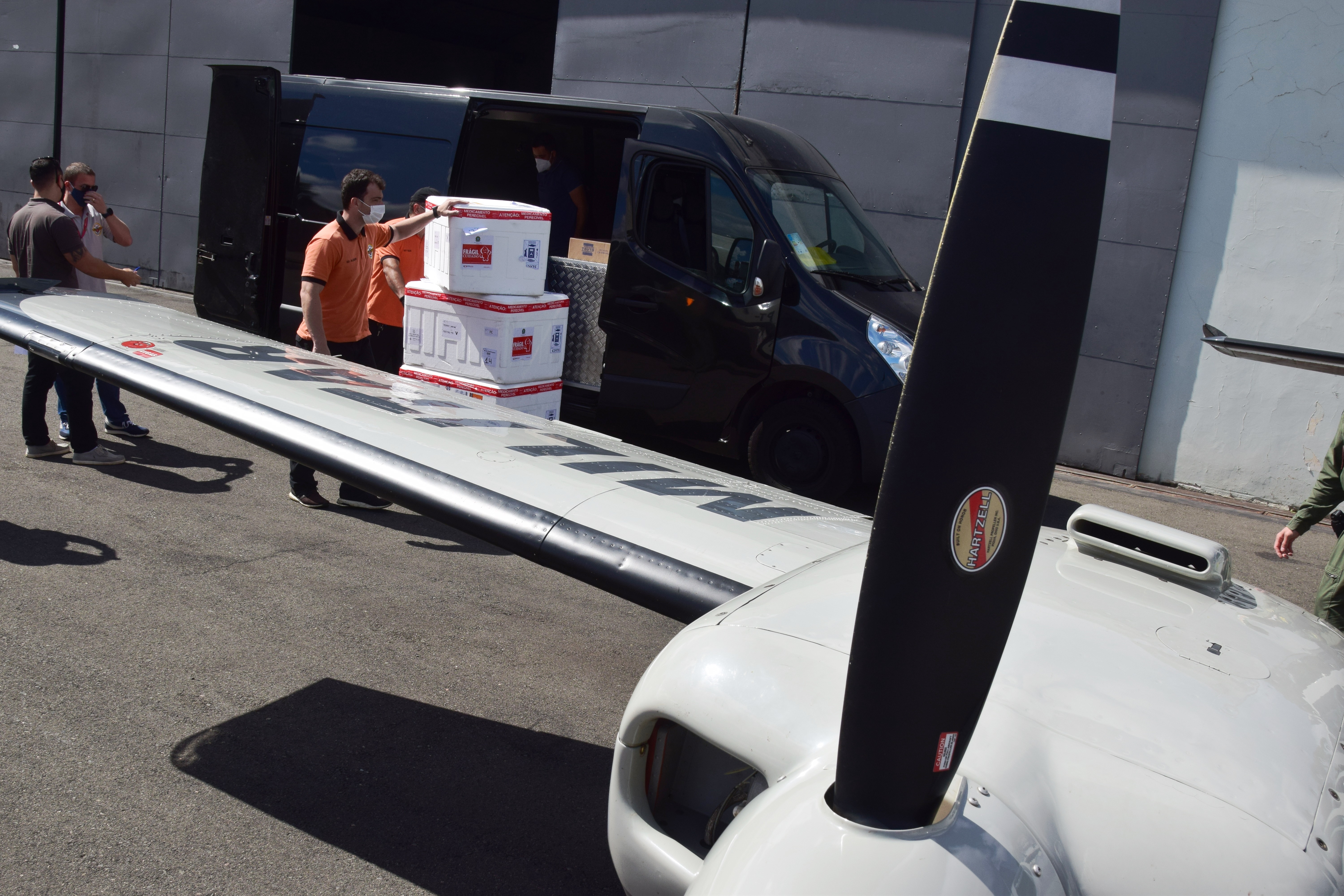 Estado distribui mais 205 mil vacinas contra a Covid-19; veja divisão por regional