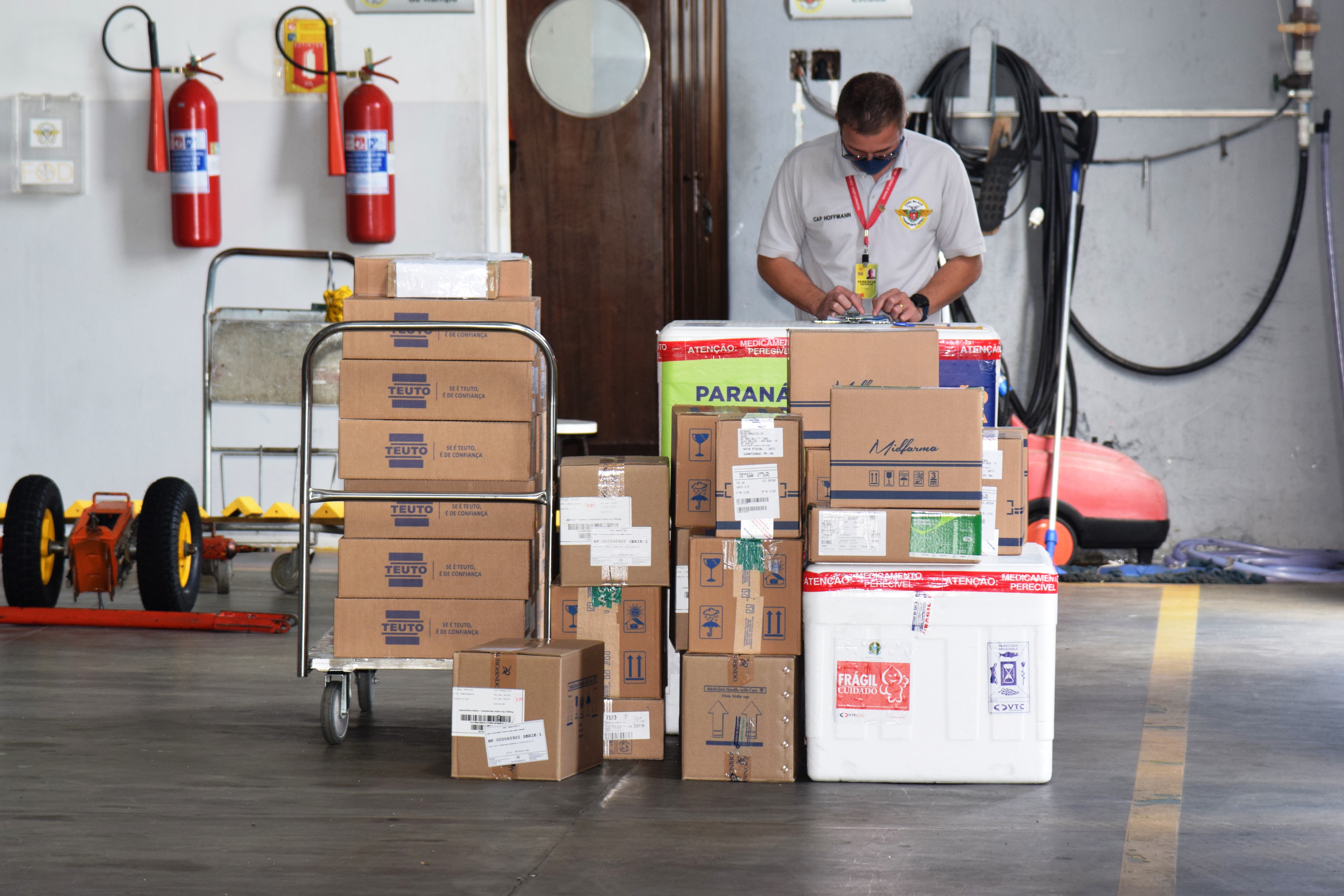 Estado distribui mais 205 mil vacinas contra a Covid-19; veja divisão por regional