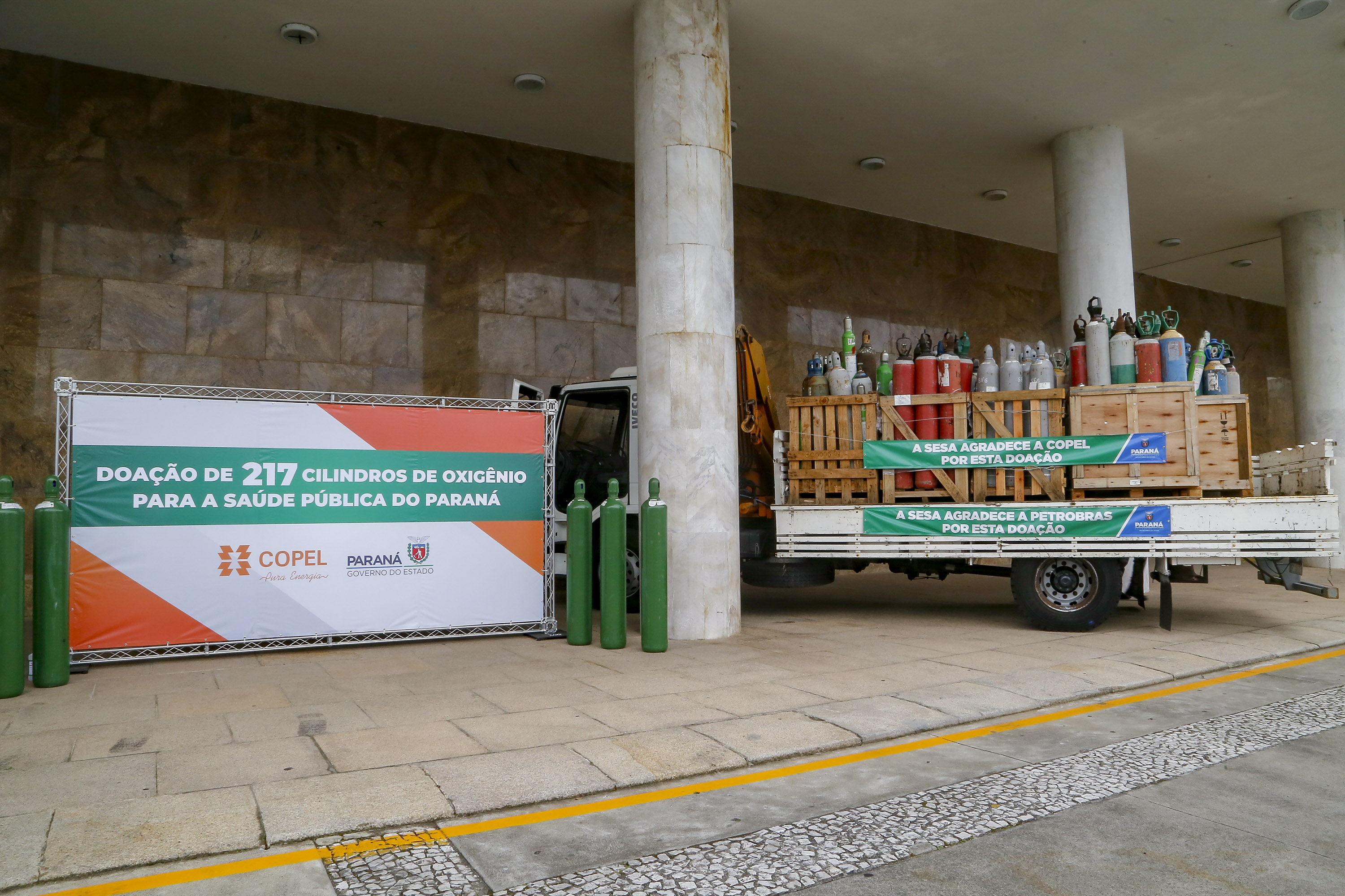 Copel doa 217 cilindros de oxigênio para tratamento da Covid-19