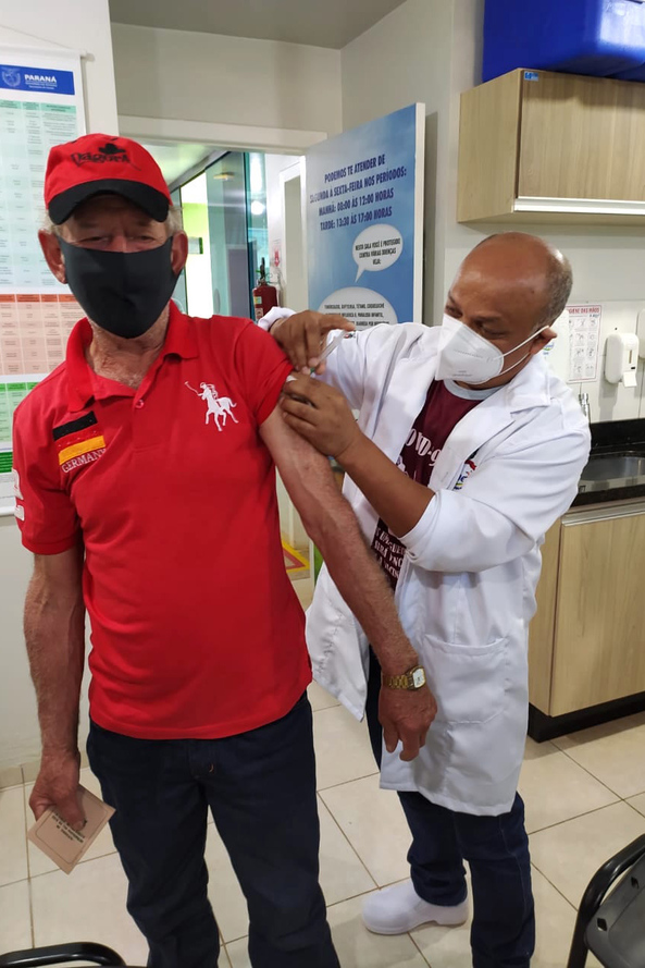 Municípios do Paraná vacinam contra a Covid-10 durante todo o feriado prolongado