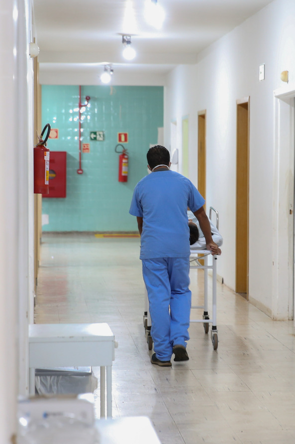 Pela primeira vez desde novembro, ocupação de leitos de UTI fica abaixo de 70%