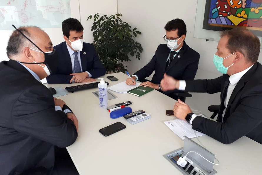 Ministério confirma 99 mil doses para adolescentes com comorbidades; lote chega na sexta