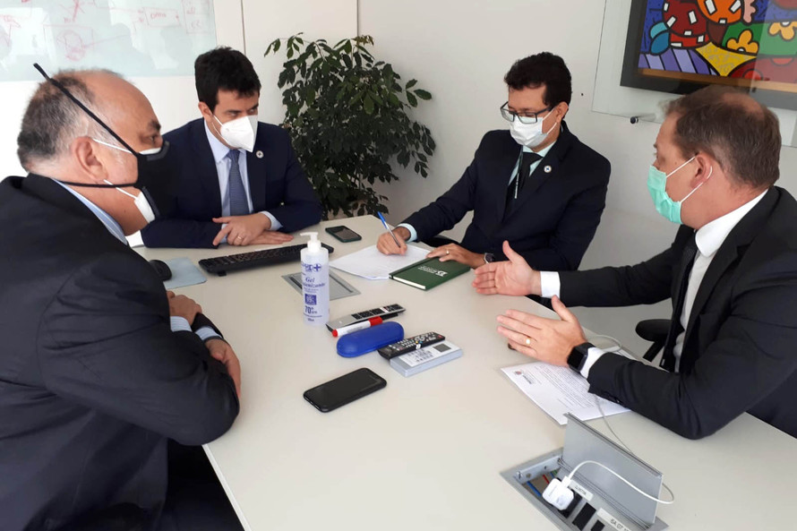 Ministério confirma 99 mil doses para adolescentes com comorbidades; lote chega na sexta