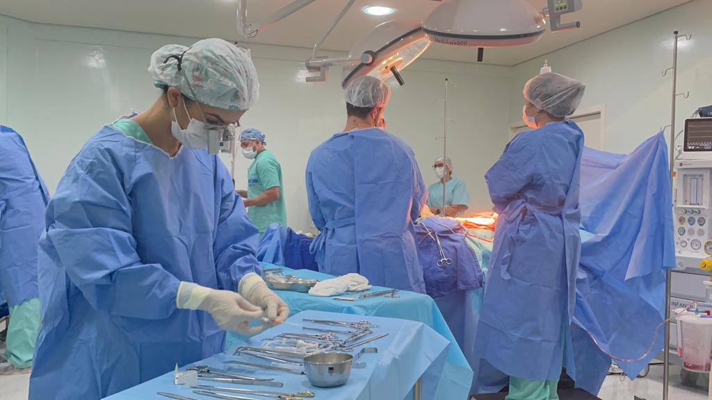 Com mutirão de cirurgias emergenciais, Estado realizou 100 procedimentos em uma semana na Região Oeste