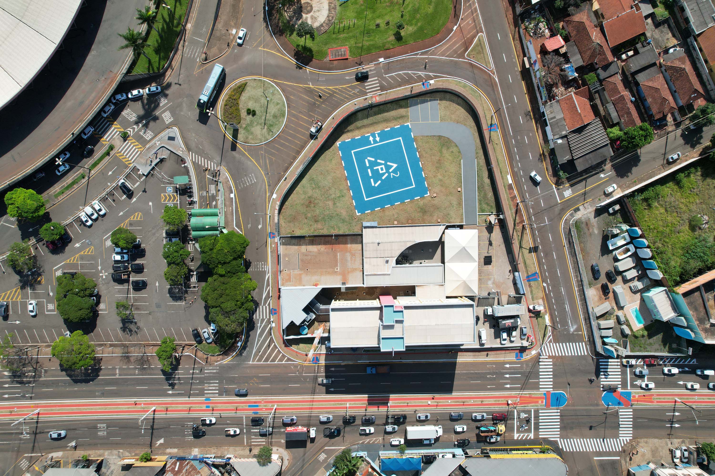 A estrutura da nova sede tem 1.850 metros quadrados em um terreno de 4.716 metros quadrados.