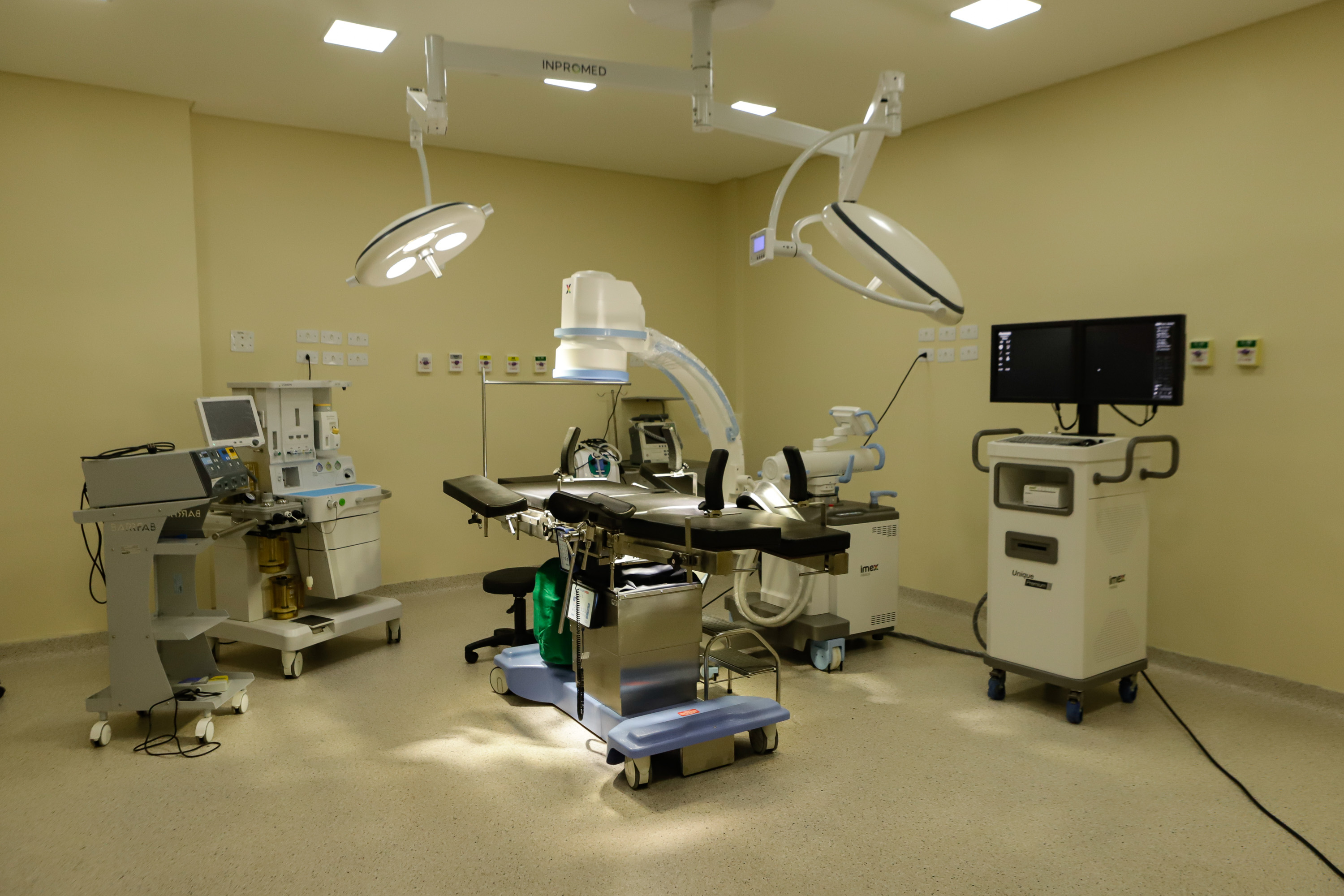 Após investimento de R$ 16,4 milhões, governador inaugura Hospital de Cornélio Procópio