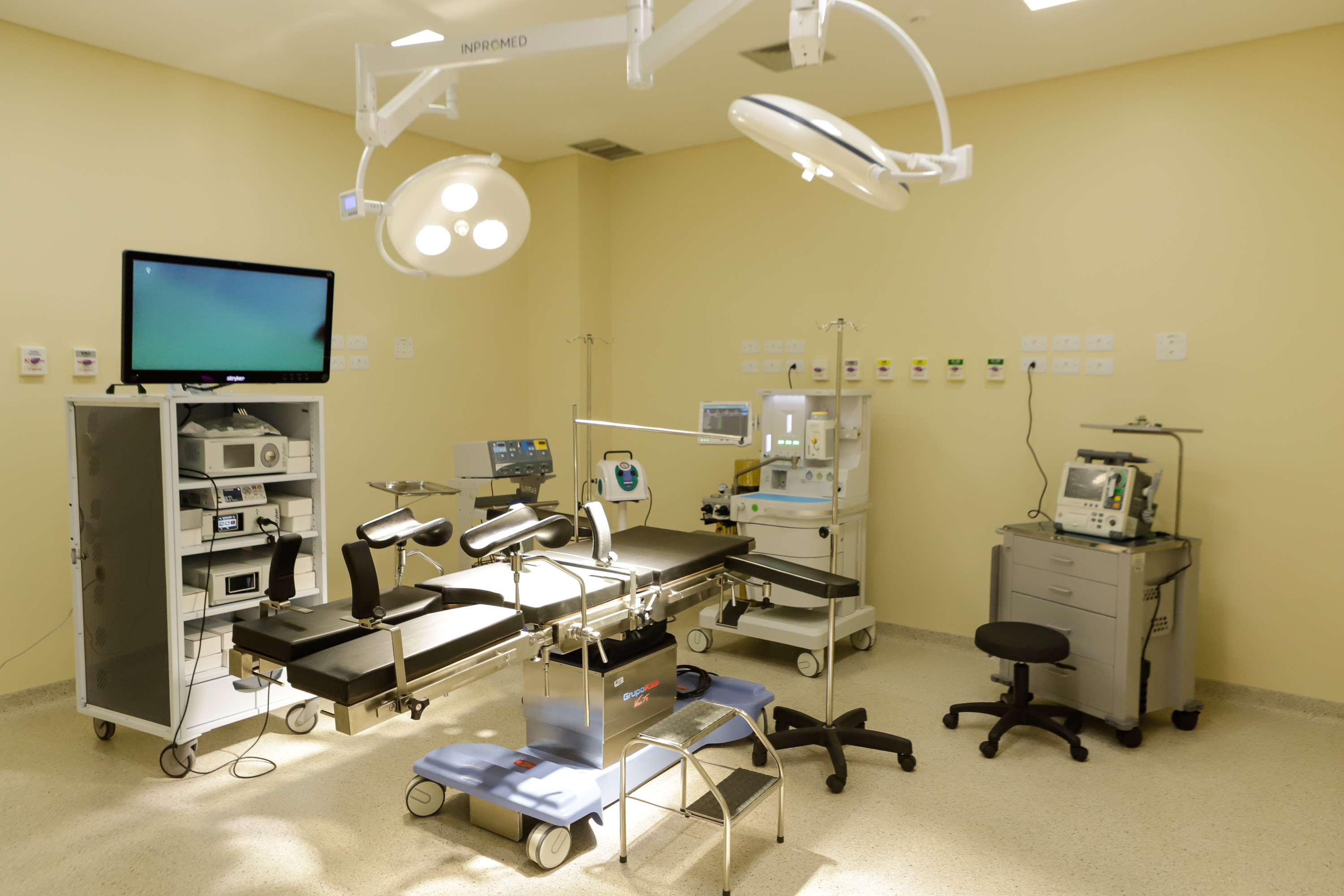 Após investimento de R$ 16,4 milhões, governador inaugura Hospital de Cornélio Procópio