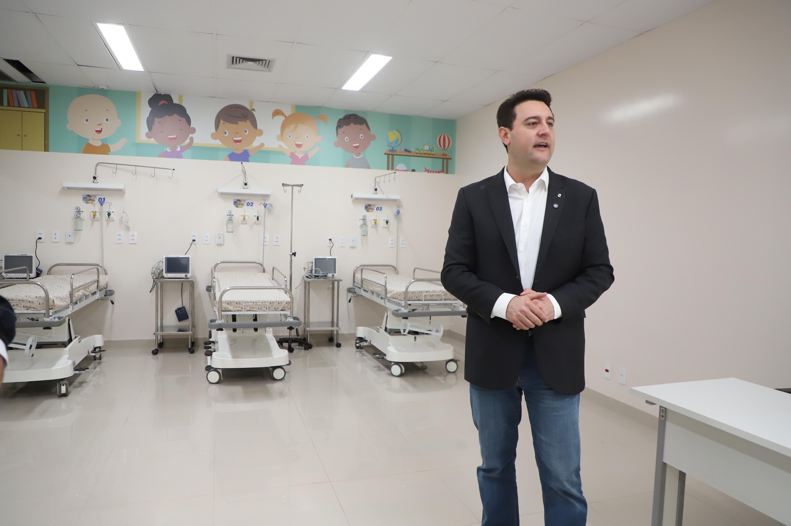 Megaestrutura: governador inaugura Hospital da Criança de Maringá