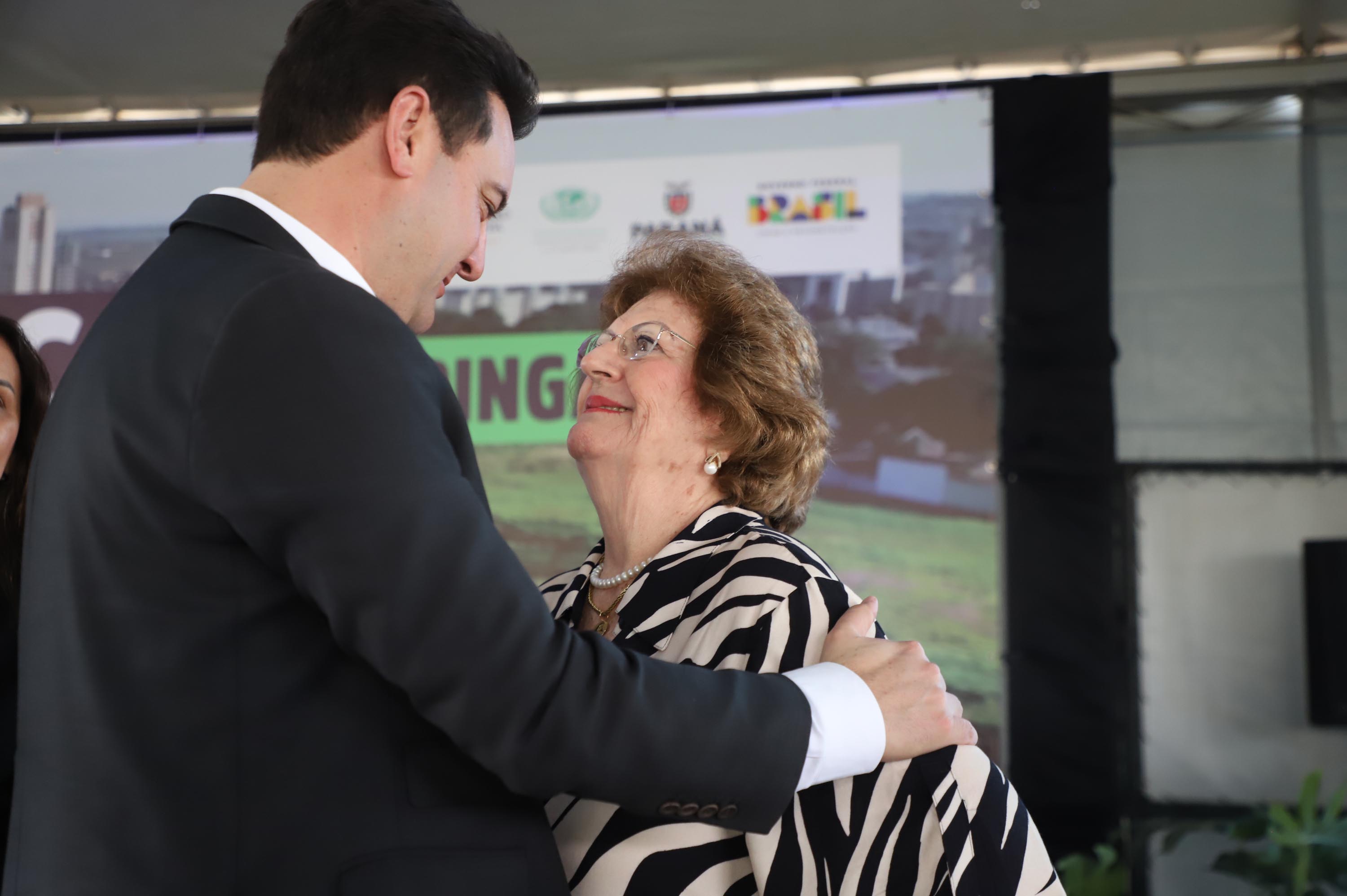 Megaestrutura: governador inaugura Hospital da Criança de Maringá