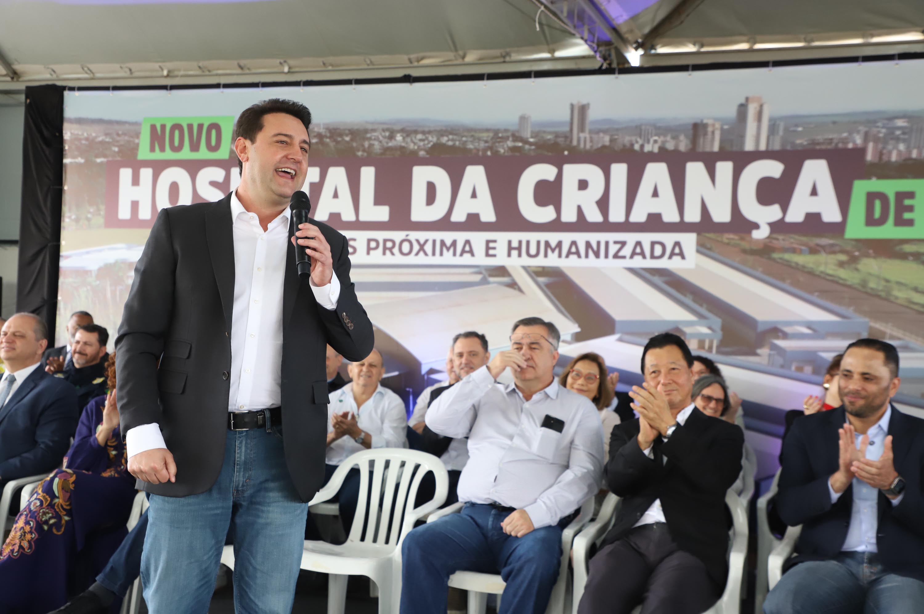Megaestrutura: governador inaugura Hospital da Criança de Maringá