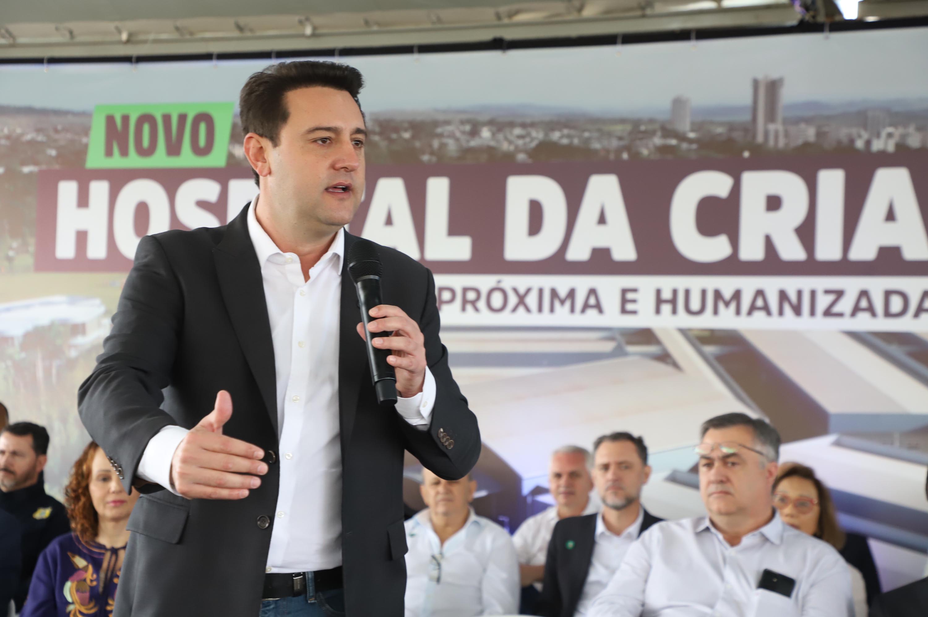 Megaestrutura: governador inaugura Hospital da Criança de Maringá