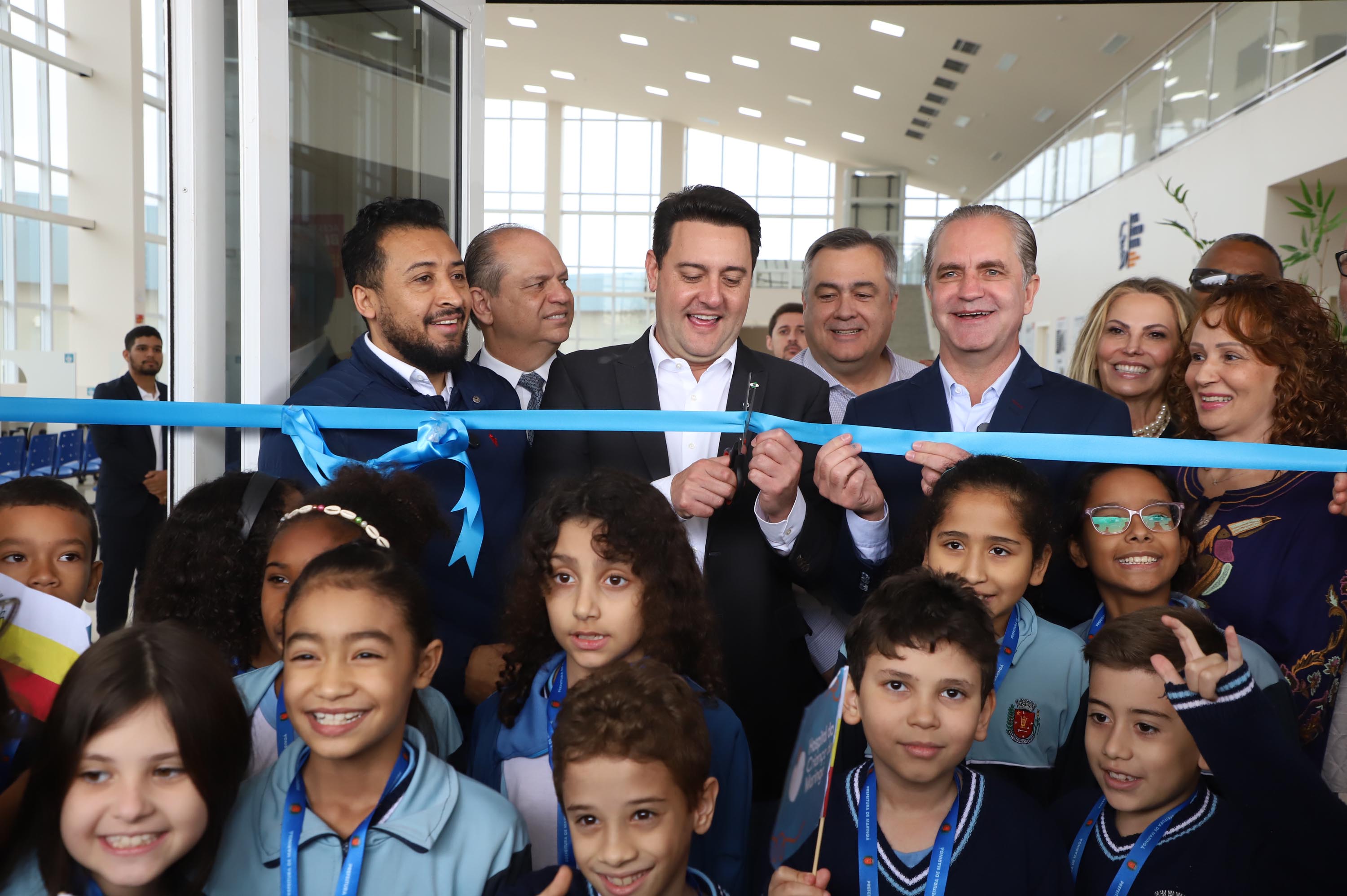 Megaestrutura: governador inaugura Hospital da Criança de Maringá