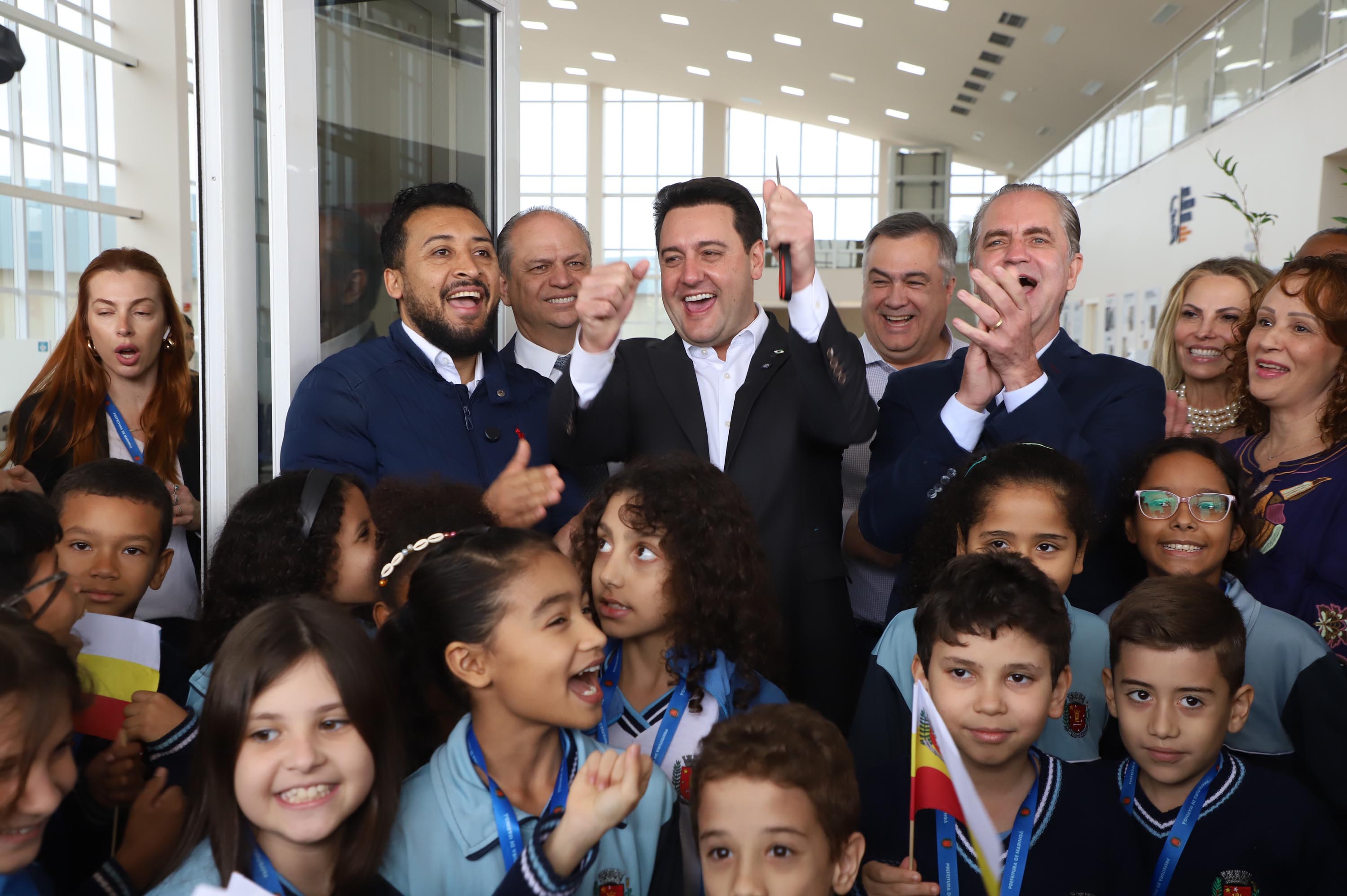Megaestrutura: governador inaugura Hospital da Criança de Maringá