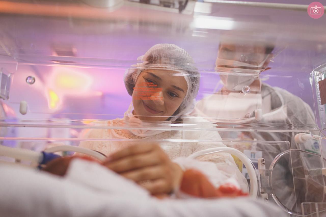 Saúde reforça importância de pais de bebês prematuros permanecerem na UTI