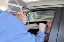 Testes por drive-thru já atenderam 367 pessoas da saúde e segurança
