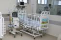 O secretário de Estado da Saúde Beto Preto entrega 57 novos leitos no Hospital Universitário (HU) de Londrina, sendo destinados exclusivamente aos pacientes confirmados e suspeitos da Covid-19, sendo 32 de UTI (adulto e pediátrica) e 25 de enfermaria. 20/07/2020