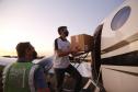 Paraná recebe anestésicos e relaxantes musculares do Hospital Unimed, do Rio de Janeiro. Uma aeronave do governo foi buscar. Estado também já está habilitado no processo de compra pelo Ministério da Saúde