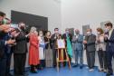 O governador Carlos Massa Ratinho Junior participou nesta terça-feira (01), em Curitiba, da inauguração do Erastinho, o primeiro hospital oncopediátrico do Sul do País. Idealizado pelo Hospital Erasto Gaetner, referência no tratamento de câncer no Paraná, a unidade recebeu investimento de R$ 30 milhões, sendo que mais de R$ 19 milhões foram destinados pelo Governo do Estado. O hospital é filantrópico e atende também pelo SUS. 