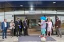 O governador Carlos Massa Ratinho Junior participou nesta terça-feira (01), em Curitiba, da inauguração do Erastinho, o primeiro hospital oncopediátrico do Sul do País. Idealizado pelo Hospital Erasto Gaetner, referência no tratamento de câncer no Paraná, a unidade recebeu investimento de R$ 30 milhões, sendo que mais de R$ 19 milhões foram destinados pelo Governo do Estado. O hospital é filantrópico e atende também pelo SUS. 