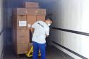 Paraná começa a distribuição de 2,2 milhões de itens para a vacinação da Covid-19